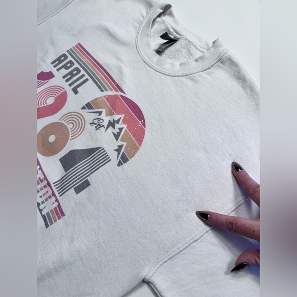 April 1984 Limited Edition Sweatshirt - Sz Lg - Picture 6 of 7